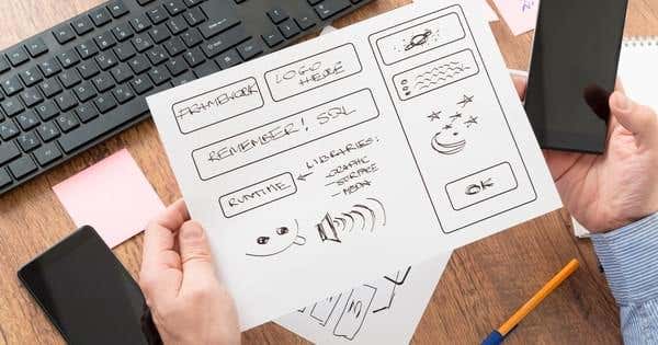 الفرق بين العمل الحر والعمل بدوام كامل: أيهما يناسبك؟